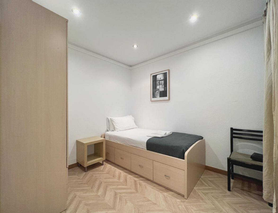 Stay U-Nique Apartments Calabria Barcelona Exteriér fotografie
